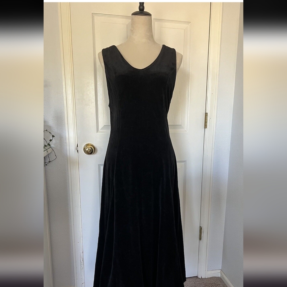 Ellen Ashley Vintage Velvet Black Maxi Dress